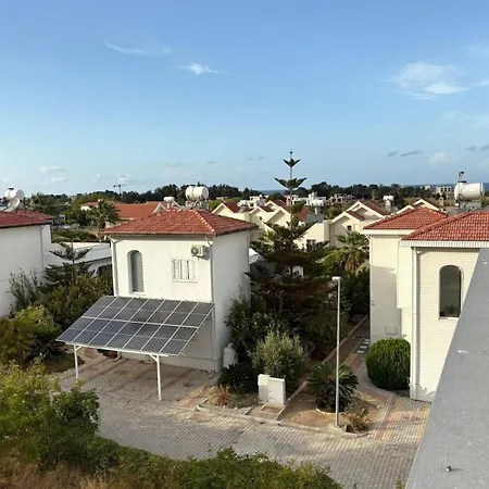 아파트 Lapta Yellow 1 Bedroom 레메소스