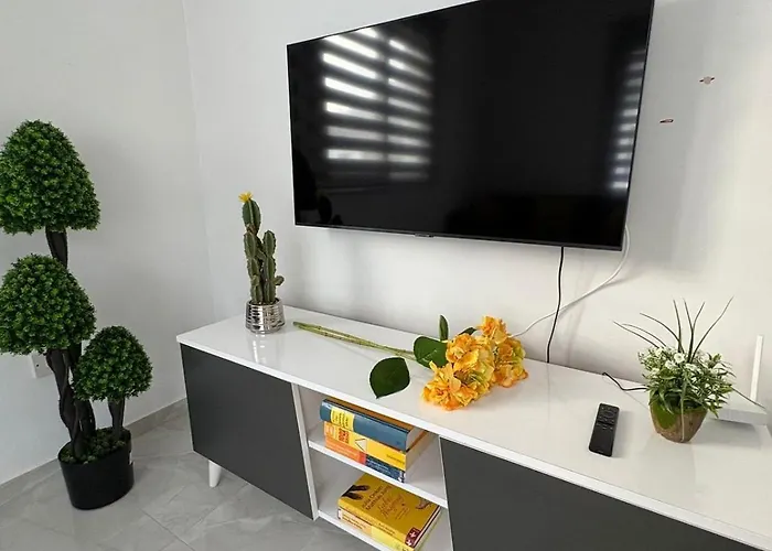 Lapta Yellow 1 Bedroom * Limisso