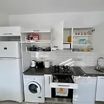 Yellow 1 Bedroom *