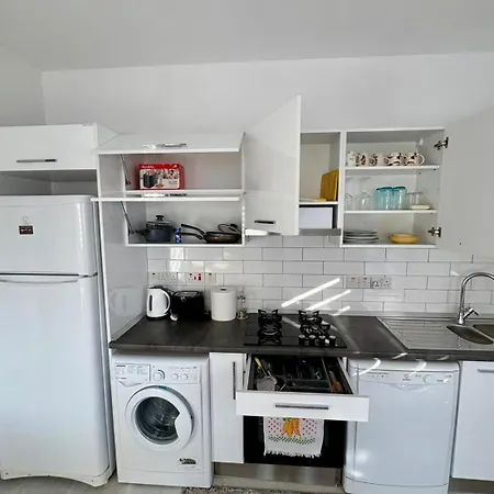 Yellow 1 Bedroom *