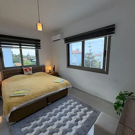 Апартаменты Lapta Yellow 1 Bedroom