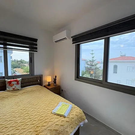 Lapta Yellow 1 Bedroom Апартаменты Лимасол